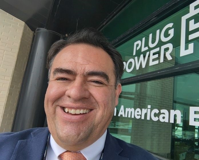 Dr. Thomas Valdez